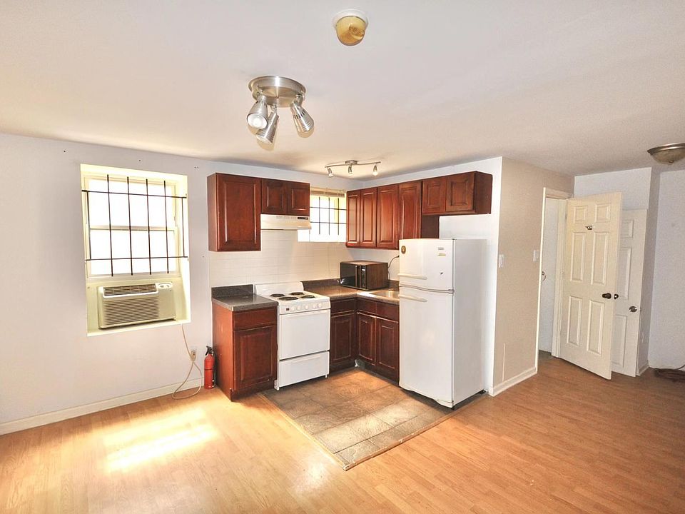 1st image of 1517 N 15th St #B