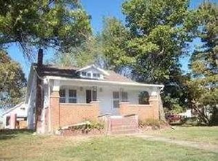 411 E 7th St, Maryville, MO 64468