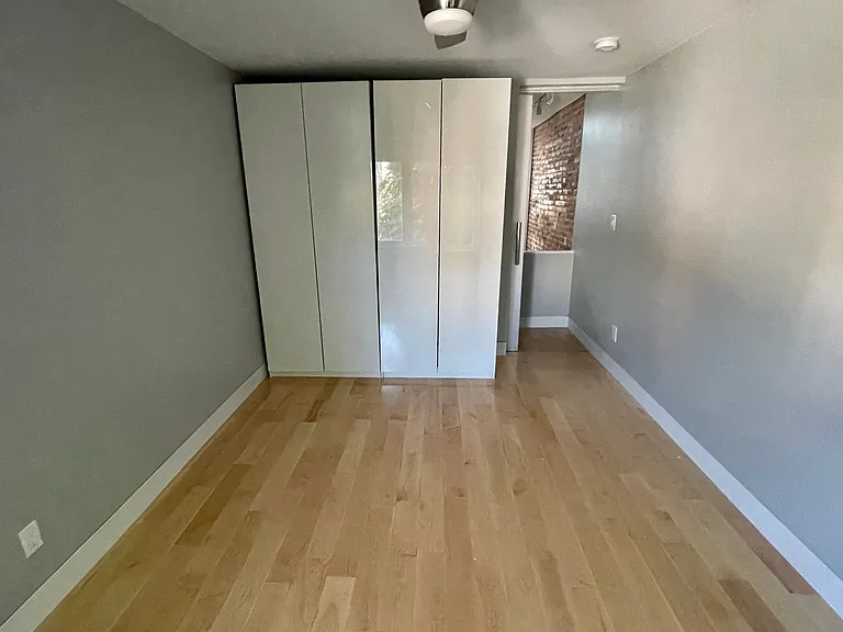 606 14th Pl NE — Photo 16