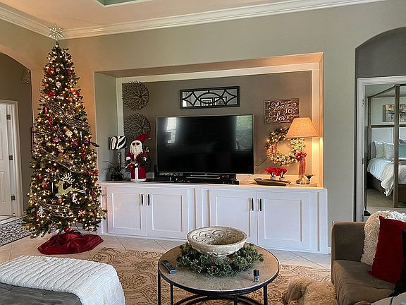 5th image of 161 Savona Way