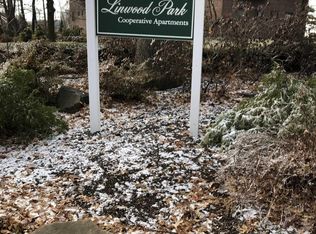 3051 Edwin Ave APT 5H, Fort Lee, NJ 07024