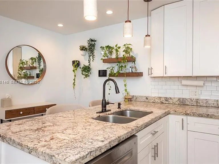 1450 SW 20th Ave #0 — Photo 31