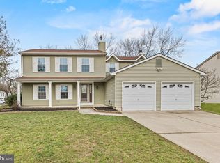 16 Uranus Rd, Sewell, NJ 08080