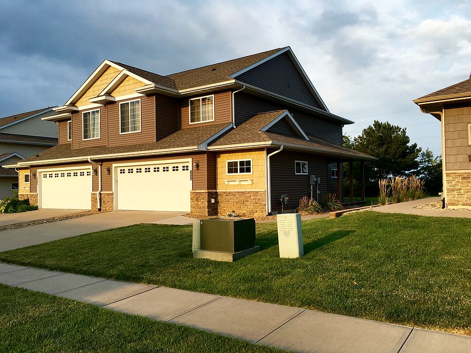 1st image of 1822 Sara Ct