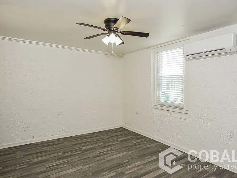 1992 Woodland Hills Ave NW #3 — Photo 10