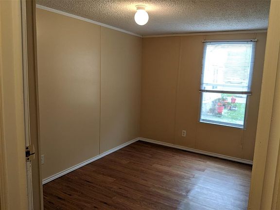 3rd image of 524 Louisiana Ave #38