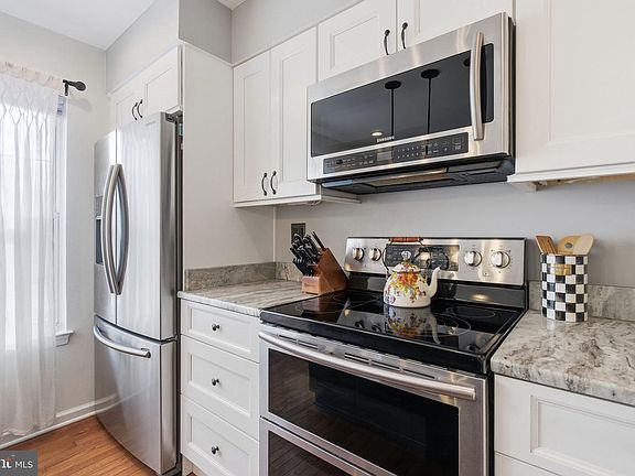 5th image of 5206 Leeward Ln