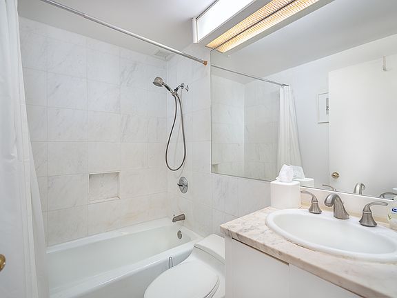 5th image of 106 Central Park S APT 20C