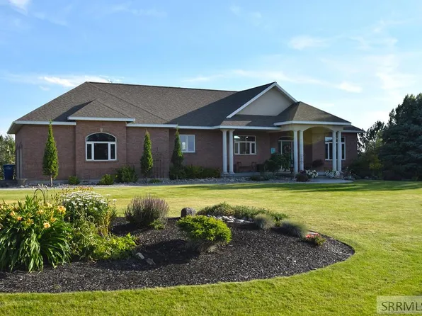 5700 S Solitude Ln, Idaho Falls, ID 83406