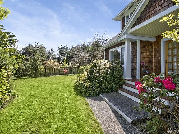 4th image of 2383 Grant Pl