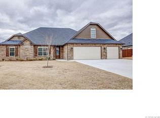 5623 Cooper Ct, Bartlesville, OK 74006