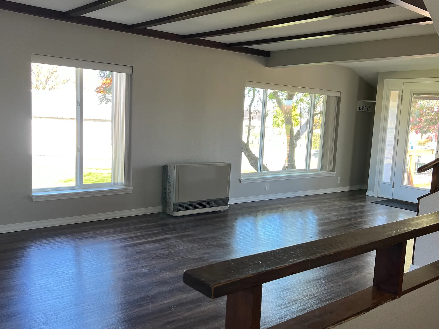 3 bed, 1800 sqft, $1,800 — Photo 2