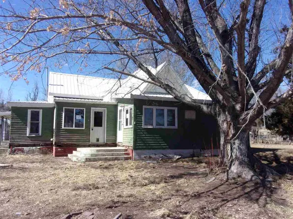 215 S Cherry St, Maywood, NE 69038