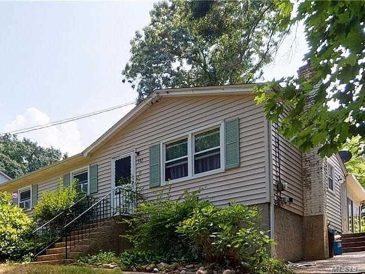 1st image of 142 New York Ave