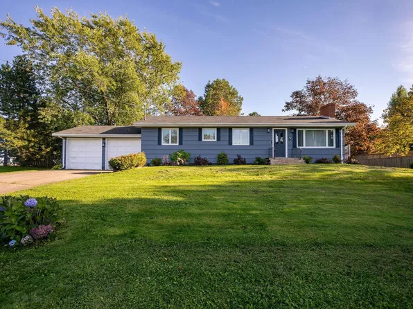 3 Ferguson Ave, Stratford, PE C1B 1B6