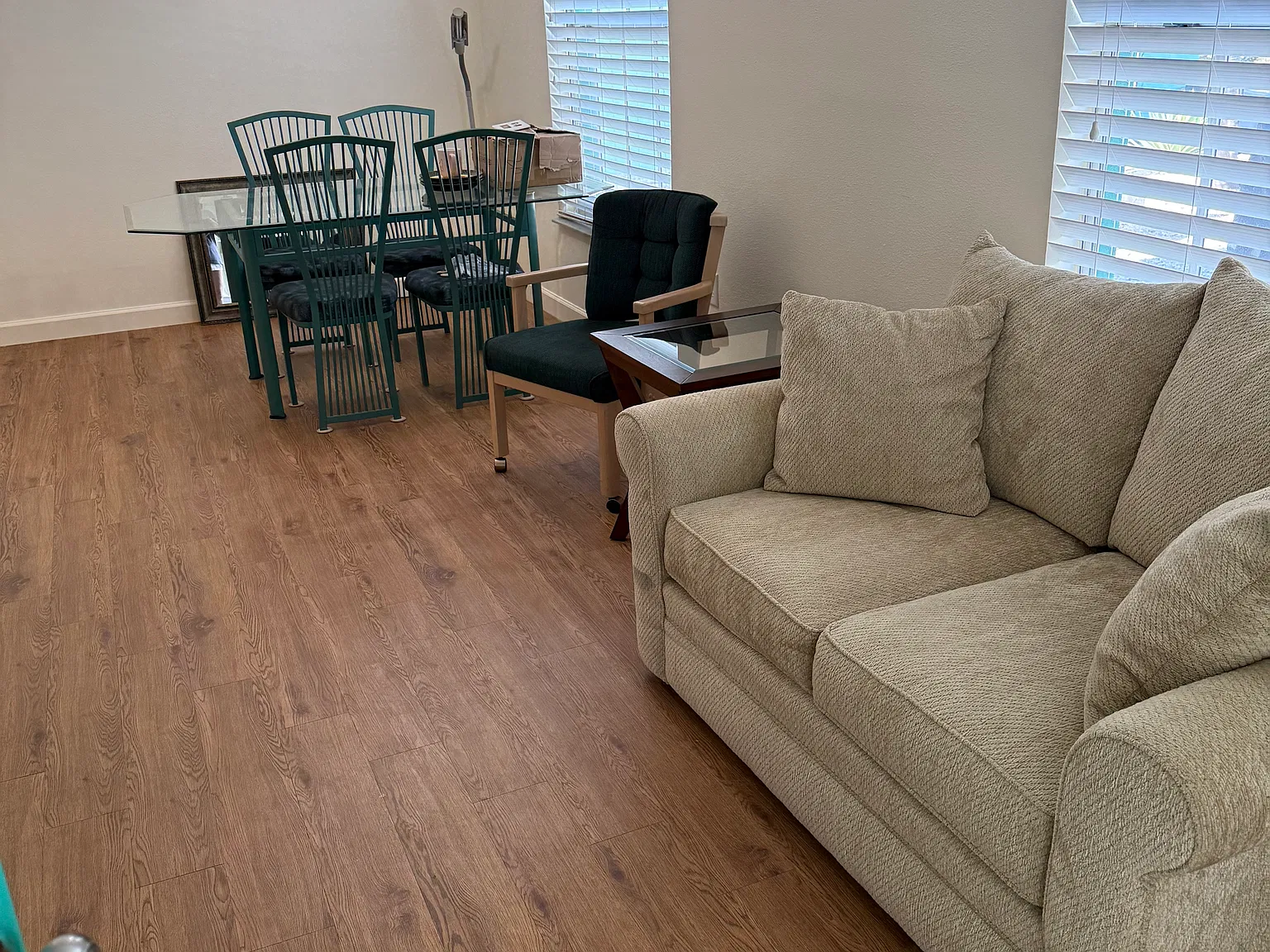 2 bed, 950 sqft, $2,700 — Photo 4