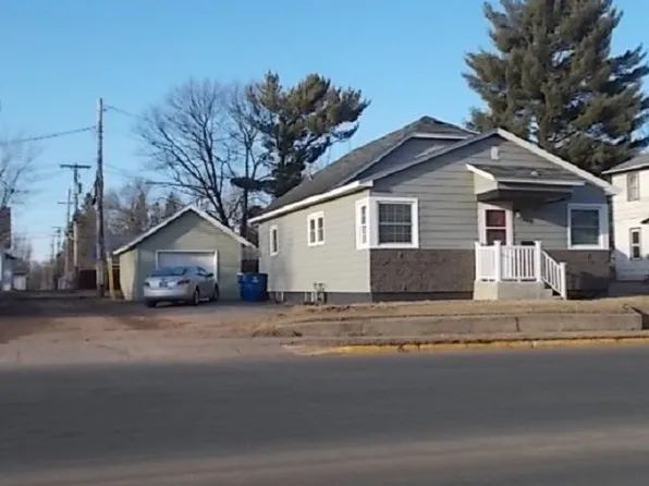 1304 E 1st St, Merrill, WI 54452