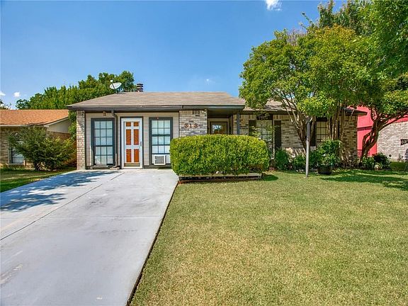 2nd image of 313 Rockcrest Dr