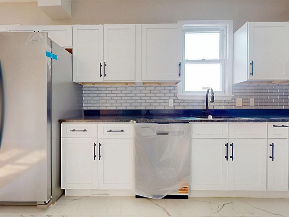 4th image of 439 W Delilah Rd