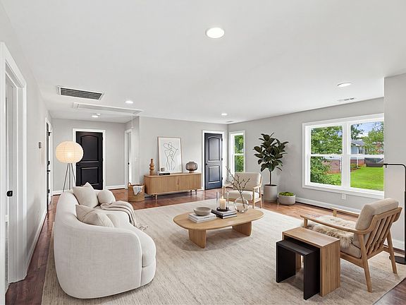 3rd image of 202 Allgood Dr