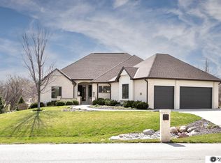 3400 Firethorn Ter, Lincoln, NE 68520