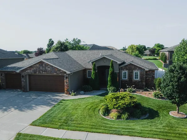 3521 Laredo Ln, Hastings, NE 68901
