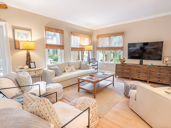 5th image of 16 Ocean Green Dr