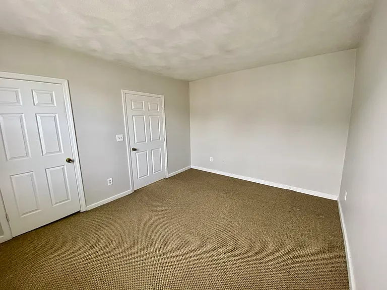 594 Somerville Ave #2B — Photo 12