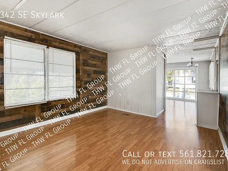 8342 SE Skylark Ave — Photo 2