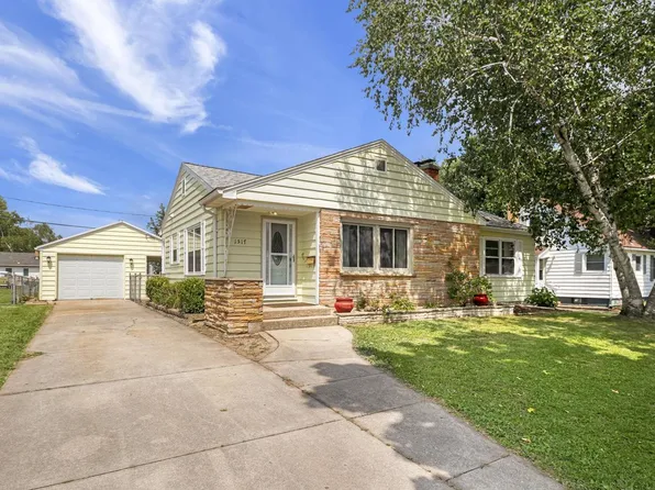 1517 East Memorial Drive, Janesville, WI 53545