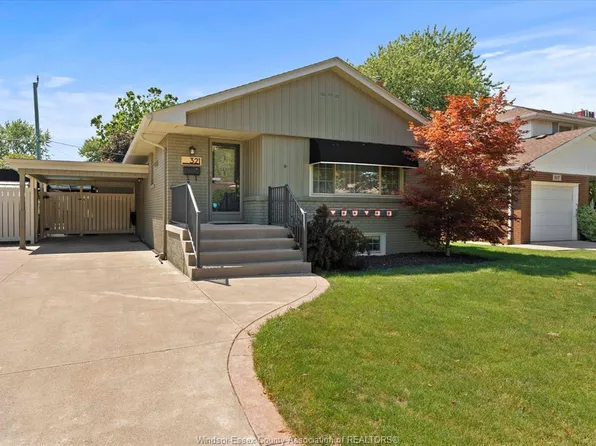 321 Betty Dr, Windsor, ON N8S 3W9