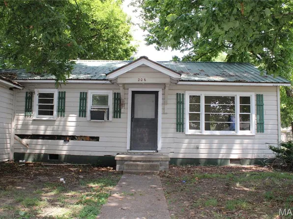 206 Poplar St, Caruthersville, MO 63830