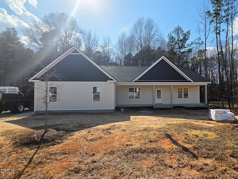 1st image of 90 Leisure Ln