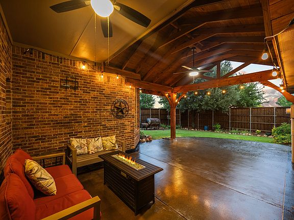 4th image of 7540 Meadow Run Ln