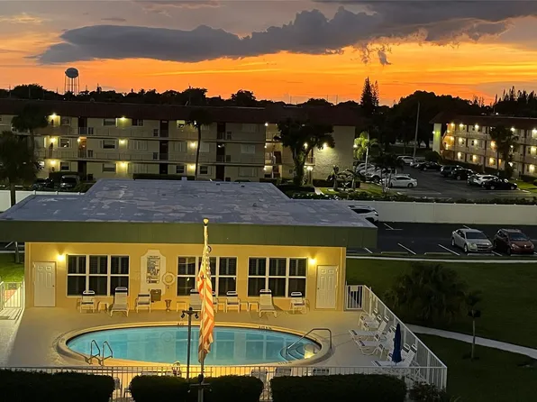 810 SE 7th Street #403, Deerfield Beach, FL 33441