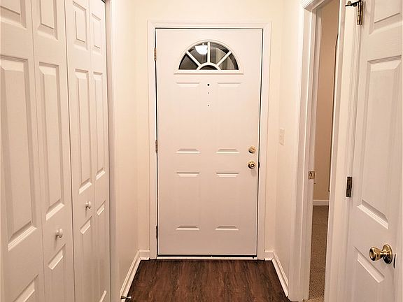 2nd image of 3712 Holland Ct