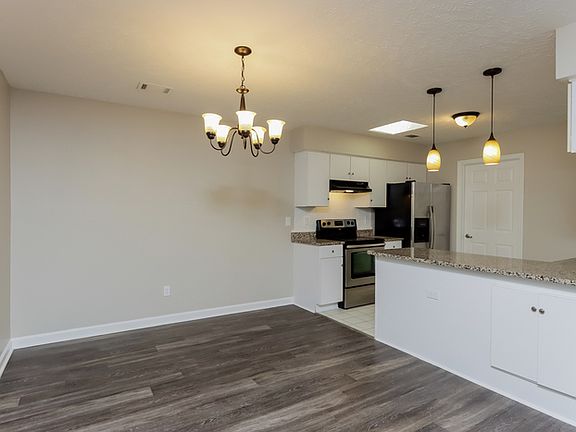 4th image of 1649 Meadow Oak Ct