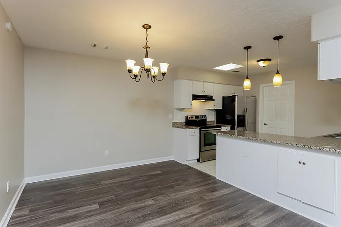 1649 Meadow Oak Ct — Photo 4