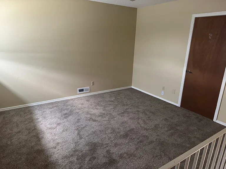 2530 E 26th St #2530 — Photo 8