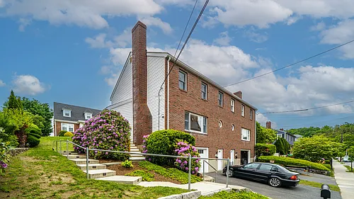 300 Adams St Photo 1
