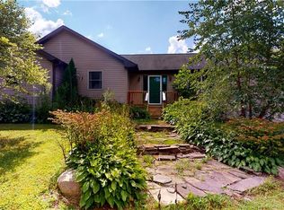 29585 Lee Rd, Waterford, PA 16441