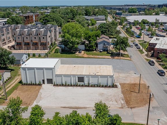 3rd image of 701 SE 5th St #4