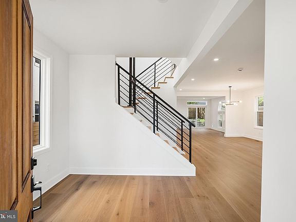 4th image of 5310 14th St NW