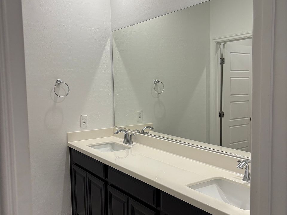 1st image of 826 Star Estates Ave