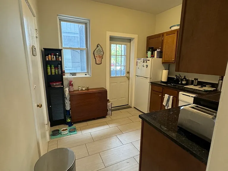 12 Farrington Ave #2 — Photo 15