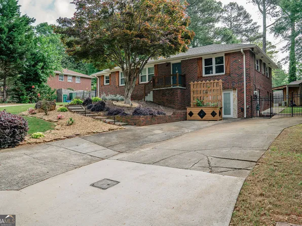 2331 Robin Ln SE, Smyrna, GA 30080