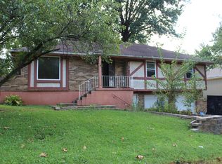 2912 SW Moore St, Blue Springs, MO 64015