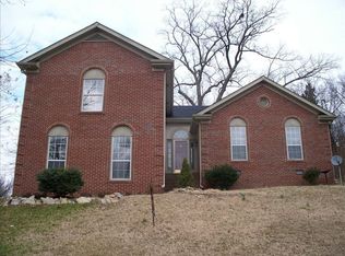 1100 Newcastle Dr, Old Hickory, TN 37138