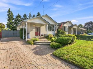 274 Labrador Dr, Oshawa, ON L1H 7E8