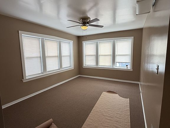 3rd image of 7402 S Racine Ave APT 1